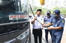 Puncak Mudik di Terminal...