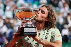 Stefanos Tsitsipas Incar...