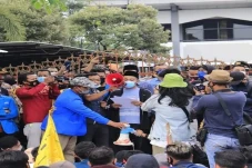 Ketua DPRD Kendal Minta...
