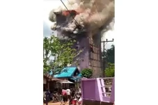 Bangunan Sarang Walet...