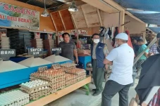 Kementan Pastikan Stok...