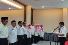 Kepala Dinas Pendidikan...