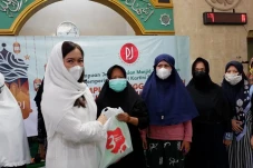 Peringati Hari Kartini,...