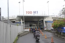 Besok, Gedung Parkir...
