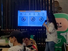 Edukasi Gunakan Perbankan...