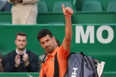 Djokovic Kritik Larangan...