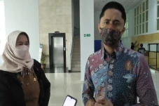 Hengki Kurniawan Minta...