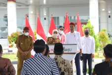 Bandara Trunojoyo Diresmikan...