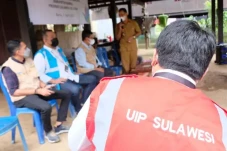 PLN Salurkan 1.650 Kg...