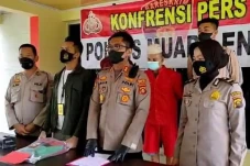 Ditolak Istri Bersetubuh,...