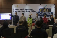 Undian Rejeki Nomplok,...