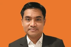 Melindungi Perempuan,...