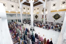 Masjid Agung Syekh Yusuf...