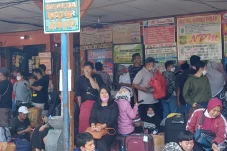 Lonjakan Pemudik Luar...