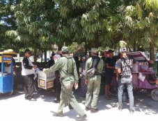 Resahkan Wisatawan,...