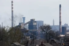 Rusia Terus Gempur Pasukan...