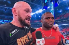 Tyson Fury vs Francis...