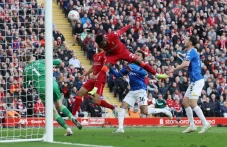Hasil Liga Inggris Liverpool...