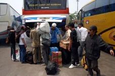 Puncak Mudik di Terminal...