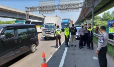 Ganjil Genap Tol Cikampek...