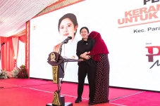 Resmikan Sambungan Air...
