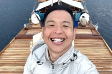 Ernest Prakasa Komentari...