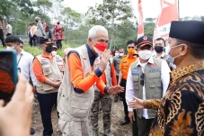 Ganjar: Desa Tangguh...