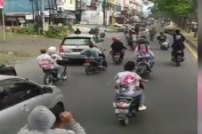 Mencekam! Tawuran Antarpelajar...