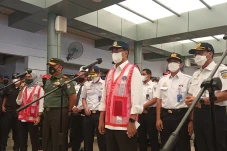 Tinjau Stasiun Pasar...