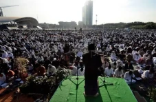Lapangan Karebosi-Pelataran...