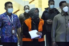 4 Pejabat yang Terkena...