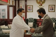 Menhan Prabowo Terima...