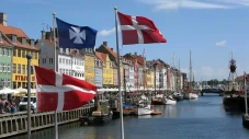 Cara Denmark Mengatasi...