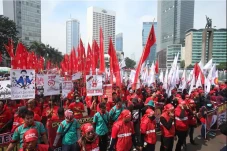 May Day, Buruh Bakal...