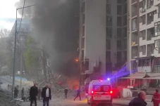 Rusia Bombardir Ibu...