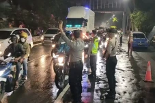 Pemudik Bersepeda Motor...