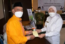 Bupati Noormiliyani...