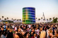 Usai Gelaran Coachella,...
