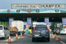 Pemudik Masih Membeludak,...