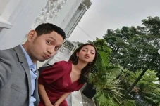 Ikuti Jejak Arya Saloka,...