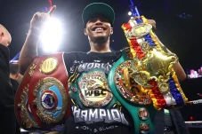 Shakur Stevenson Copot...
