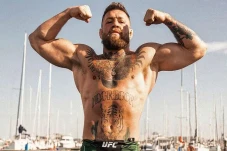 Ini Lawan Conor McGregor...