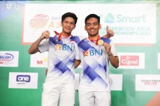 Juara di Kejuaraan Bulu...