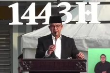 Salat Id Perdana di...