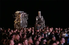 Elon Musk Pamerkan Mesin...