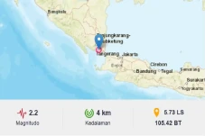 Berpusat di Laut, Gempa...