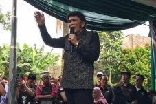 Bebas dari Penjara,...