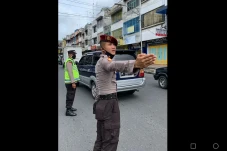 Unik! Ayah dan Anak...