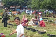 H+2 Lebaran, TPU Pedurenan...