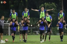 Lapangan Kecil dan Penerangan...